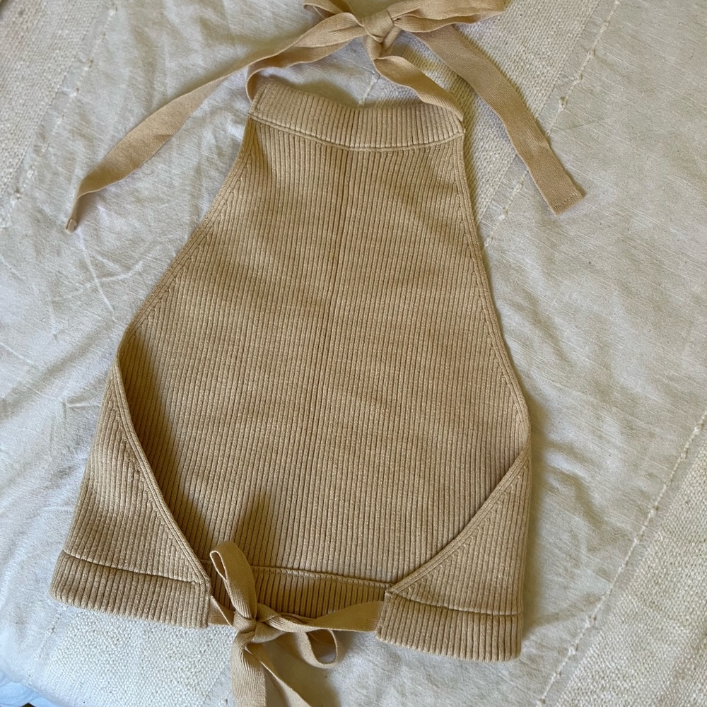 Open Back Ribbed Knit Halter Top - Picture 2 of 3